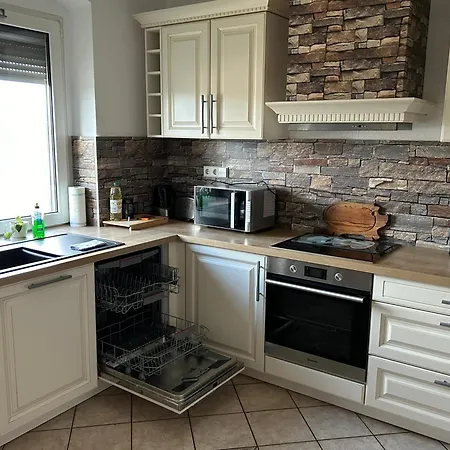Sonnenblick In Mittelbach Chemnitz- Voll Ausgestattet, Ruhig Und Zentral Wohnen Apartment *